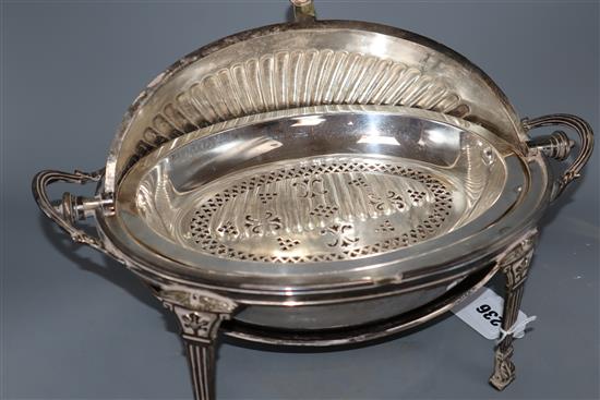 A silver plated revolving breakfast dish, height 21cm